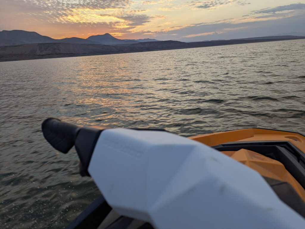 No-Hassle Jet Ski Fun: From Pick-Up to Roosevelt Lake in Just Minutes