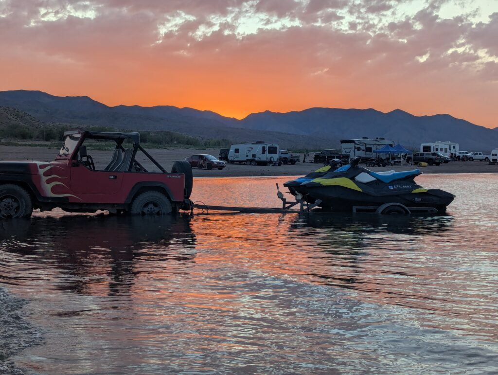 Don’t Put the Lake Toys Away Yet: Arizona’s Best Lake Season Might Be Just Getting Started